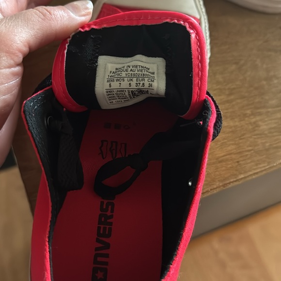 Converse - Picture 6 of 6